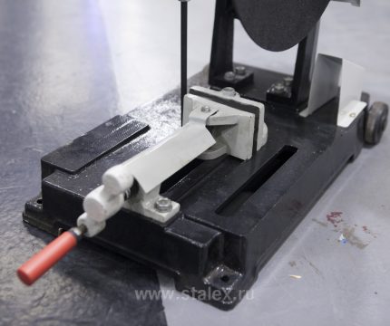 Фото 6 - Станок абразивный отрезной Cut-Off Machine STALEX 400M/3 (220В).