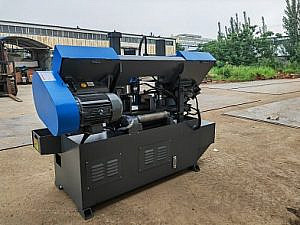 Фото 26 - MetalTec BS 300 CH ленточнопильный станок для резки металла под углом 90°.