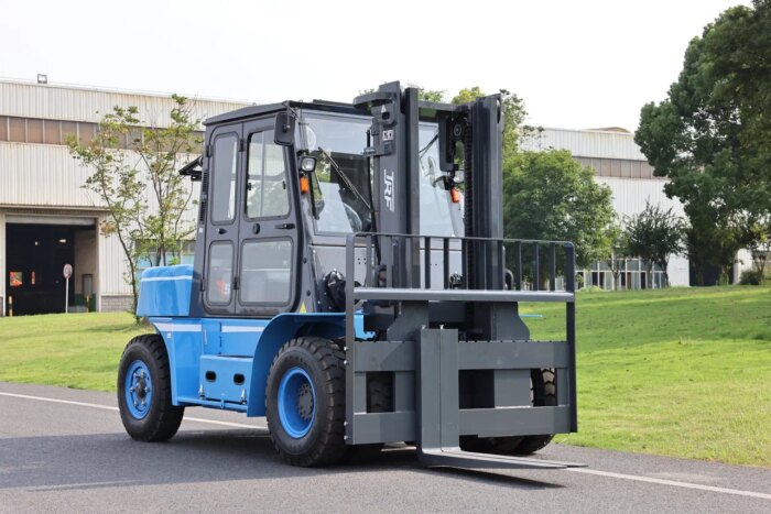 Фото 4 - Вилочный погрузчик TRF D70-3Х.